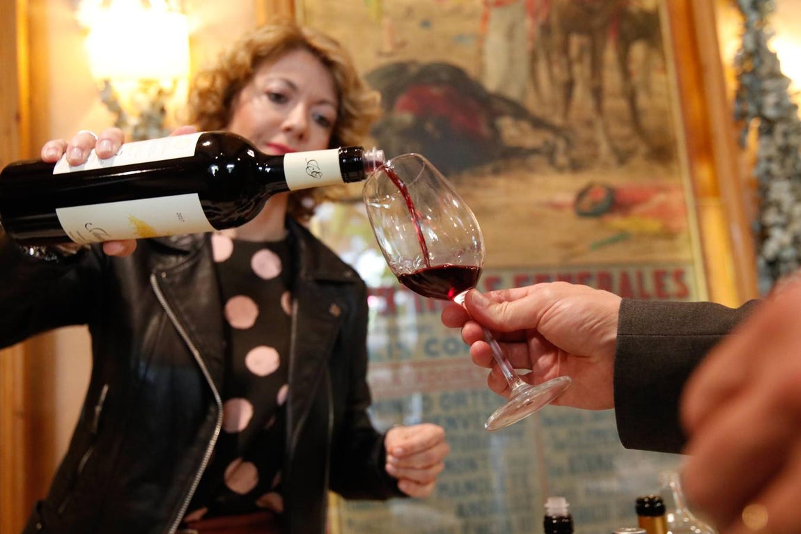 La cata de los mejores vinos de España en Bodegas Campos, en imágenes