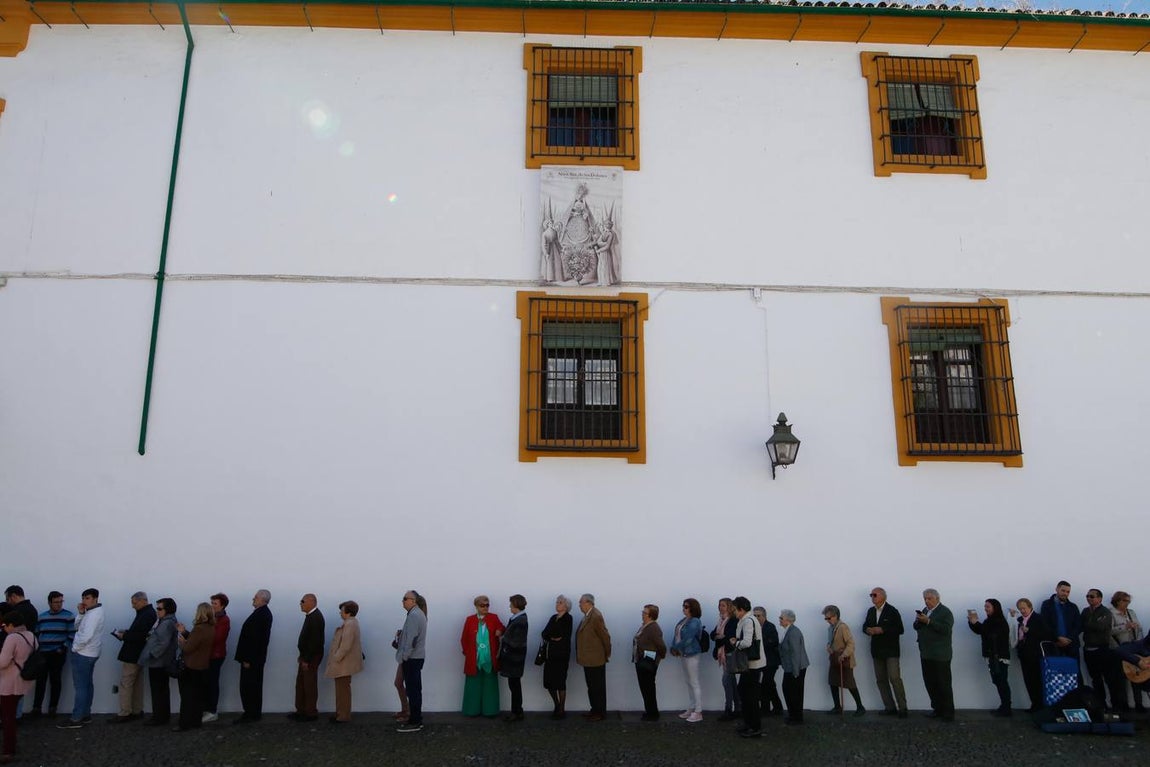 La devoción del Viernes de Dolores de Córdoba, en imágenes