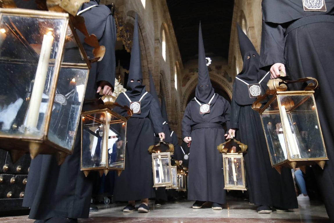 La procesión del Remedio de Ánimas de Córdoba, en imágenes