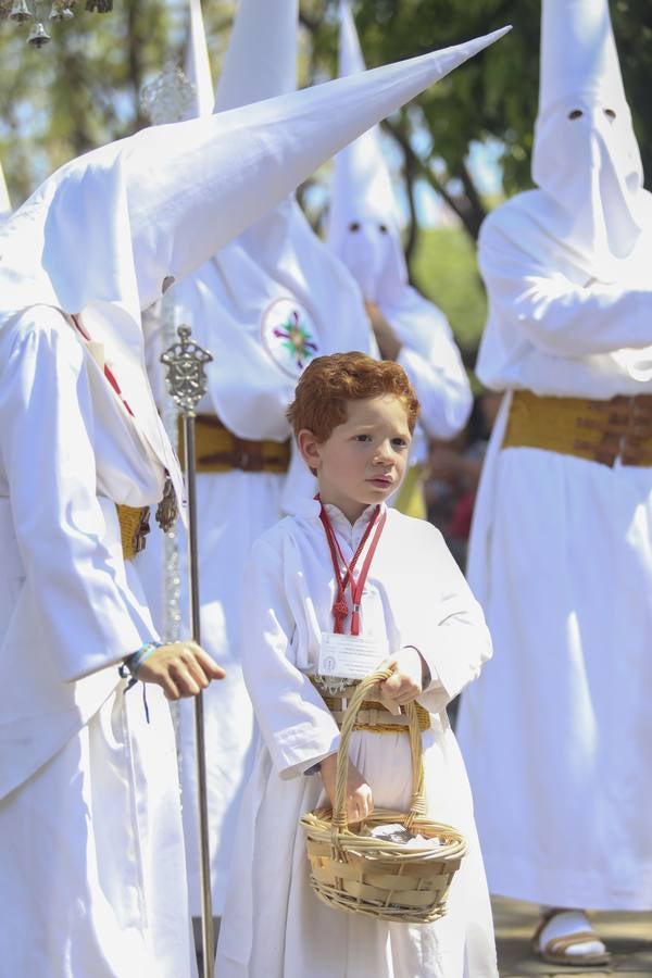 En imágenes, Triana acompaña a San Gonzalo este Lunes Santo