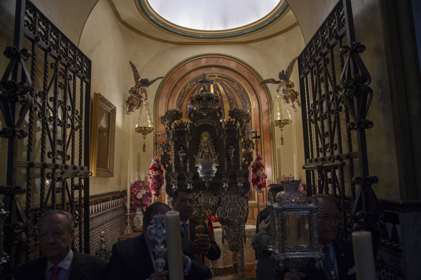 Galería del traslado del Rocío de la Macarena a la Catedral