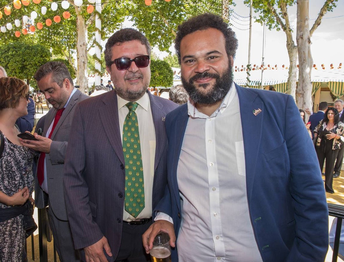 En imágenes, las recepciones del día festivo de la Feria Sevilla 2019
