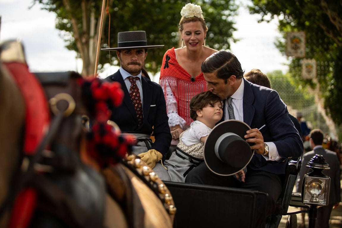 Galería: Jueves, un día perfecto para disfrutar de la Feria de Abril de Sevilla 2019