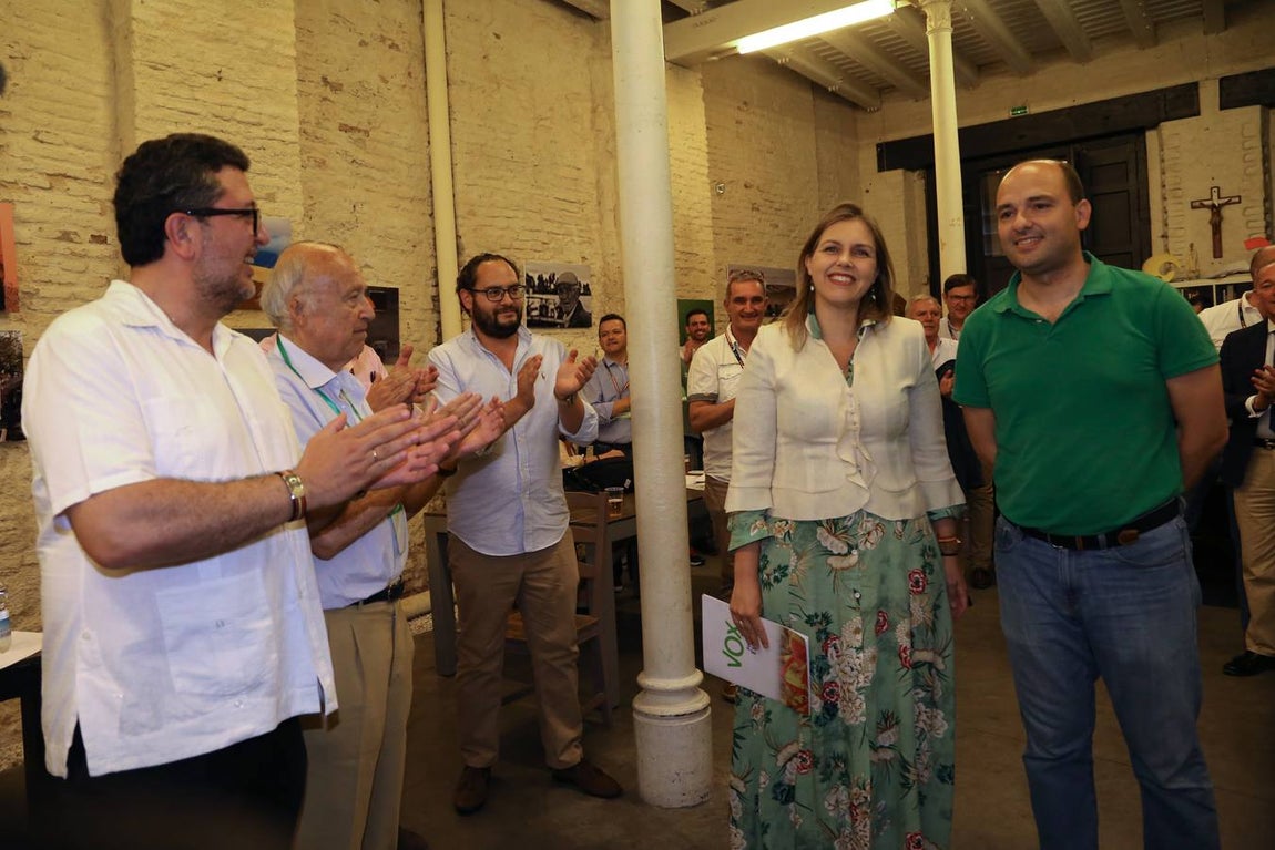 Así vive la noche electoral Vox en Sevilla