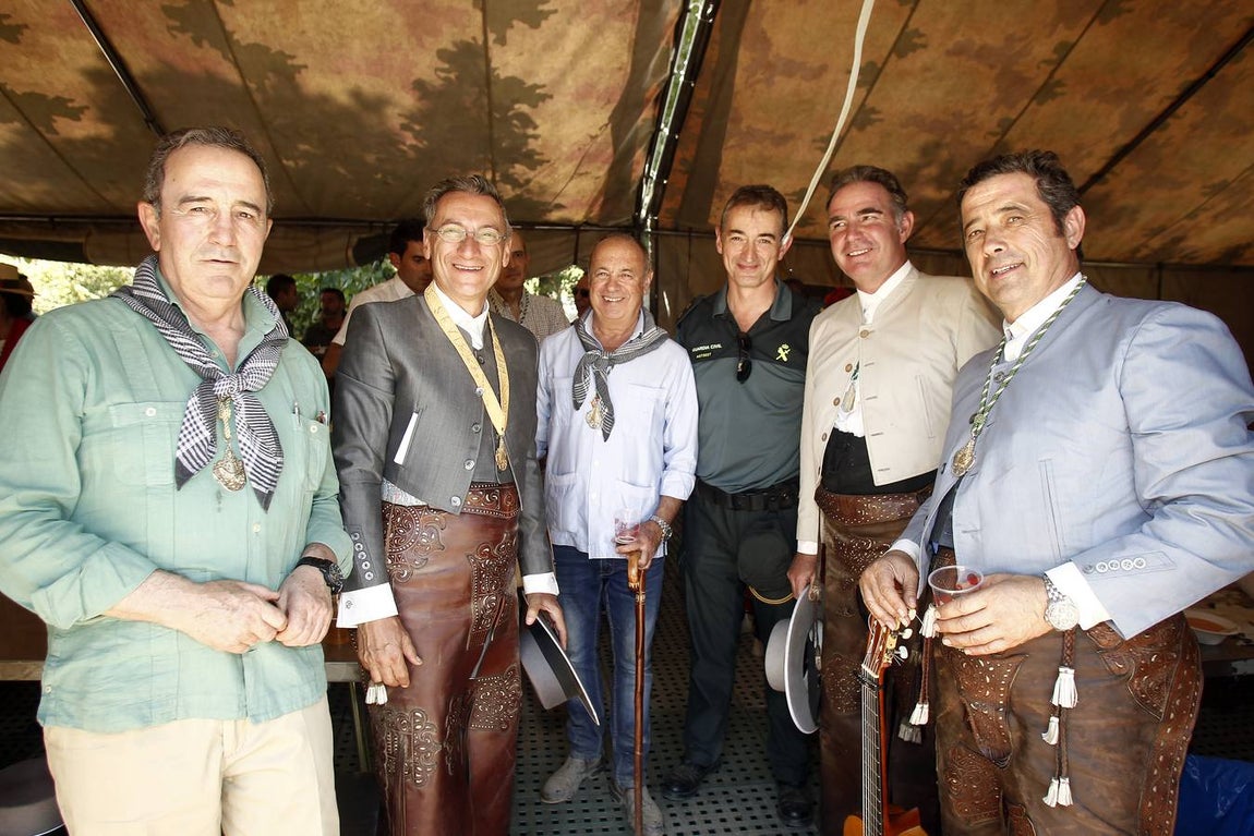 Rostros conocidos en el camino