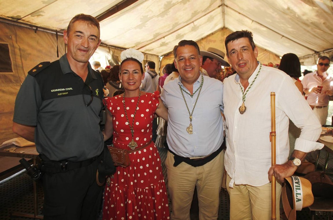 Rostros conocidos en el camino