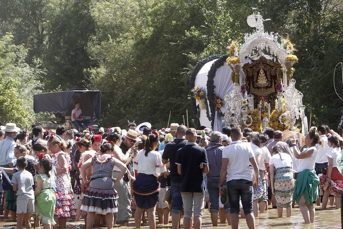 En imágenes, las hermandades de Sevilla, Triana y Sevilla Sur por el Quema (y II)