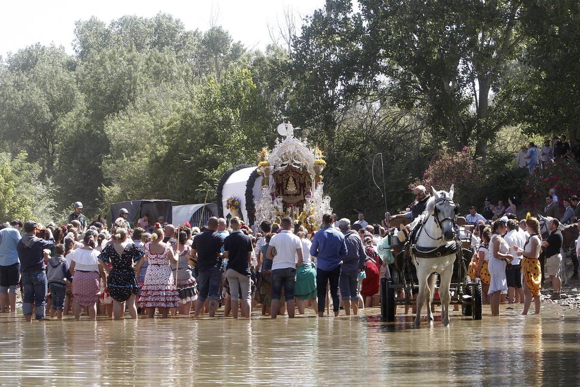 En imágenes, las hermandades de Sevilla, Triana y Sevilla Sur por el Quema (y II)