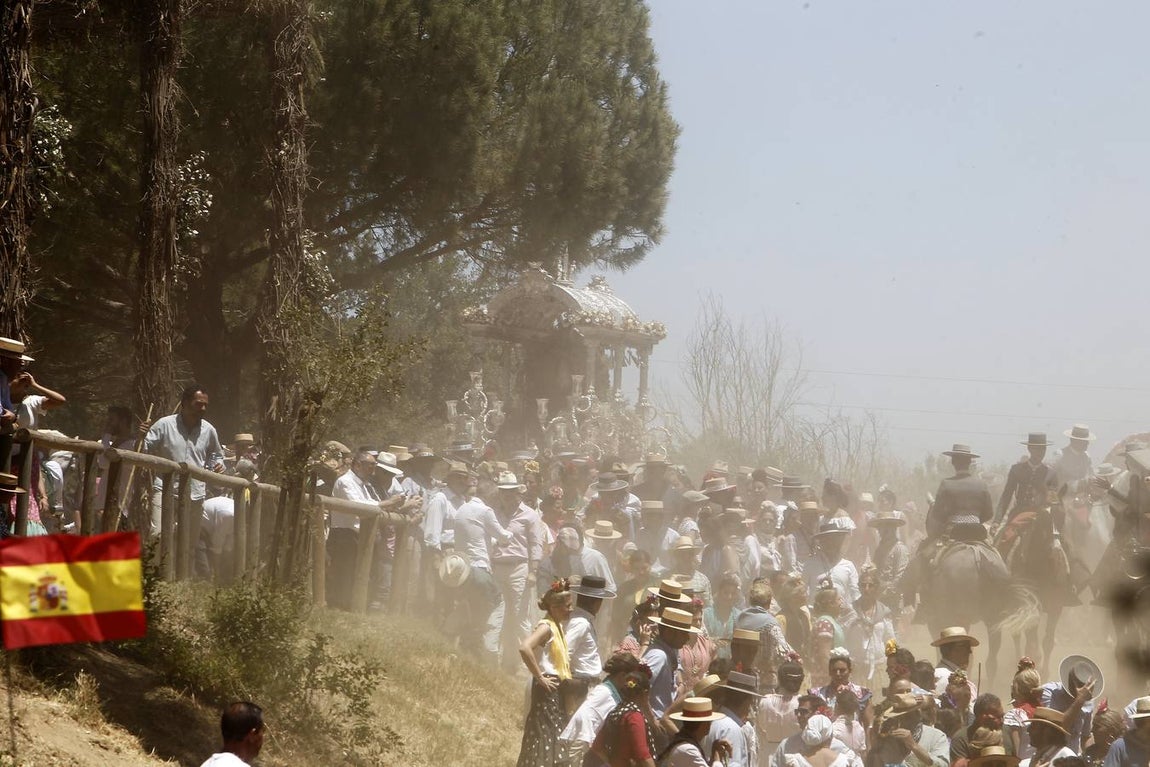 En imágenes, las hermandades de Sevilla, Triana y Sevilla Sur por el Quema (y II)