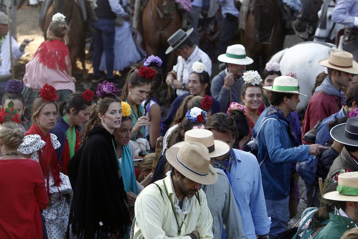 En imágenes, las hermandades de Sevilla, Triana y Sevilla Sur por el Quema (I)