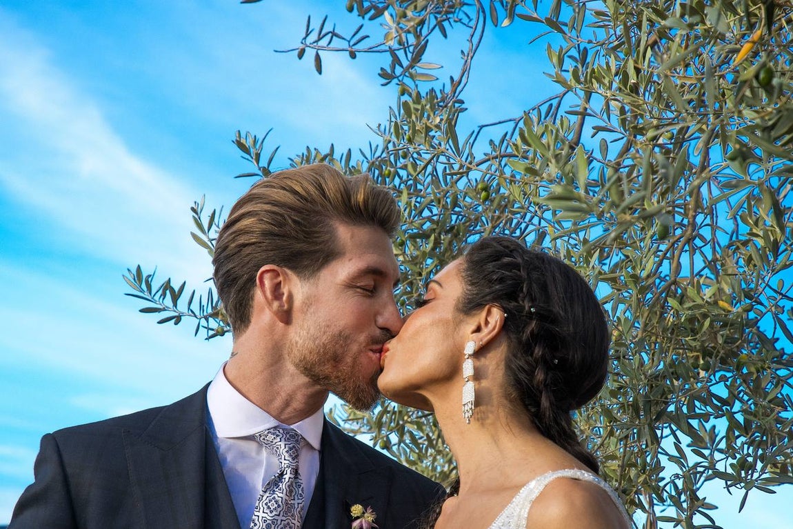 En imágenes, las mejores imágenes que dejó el enlace de Ramos y Pilar Rubio