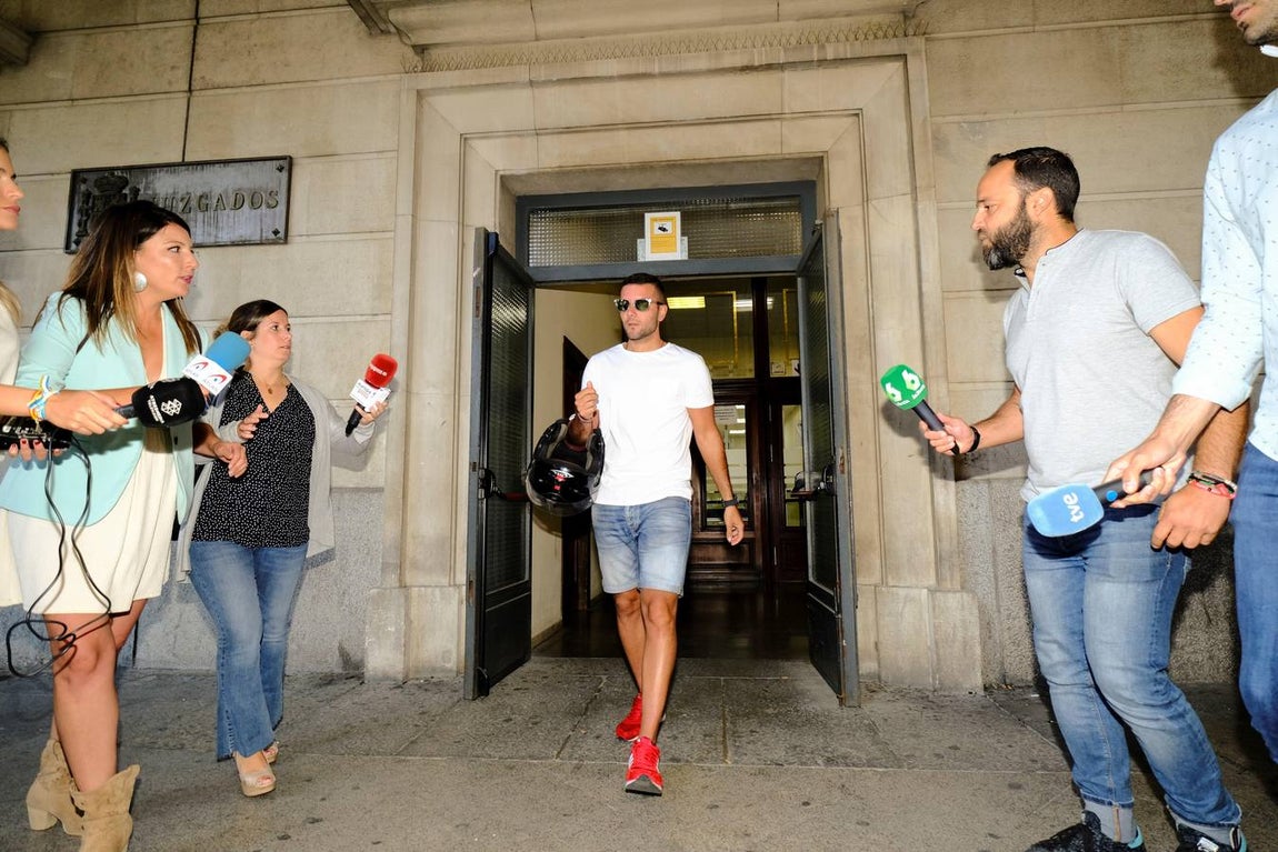 Los últimos momentos en libertad de los miembros de La Manada