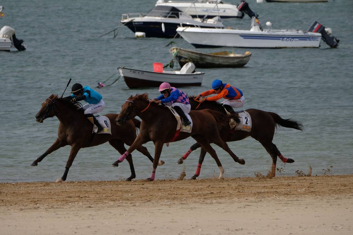 Las carreras de caballos de Sanlúcar, en imágenes