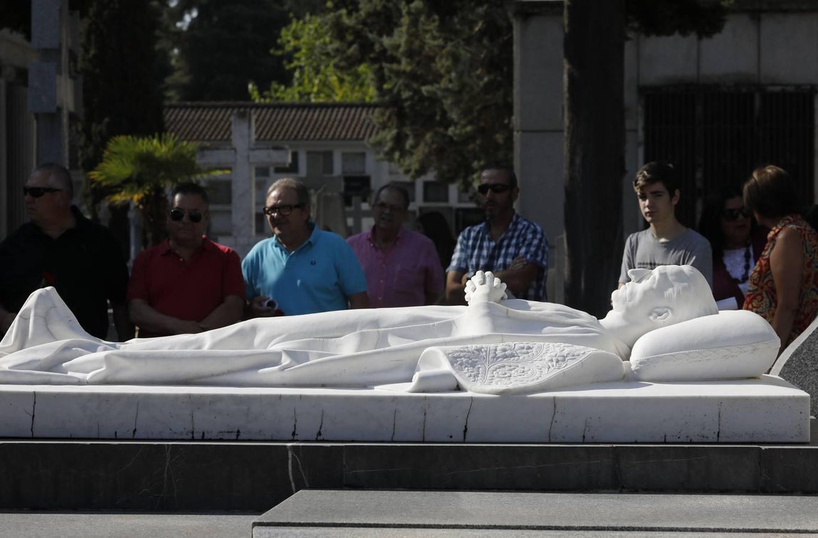 Los homenajes por el 72 aniversario de la muerte de Manolete, en imágenes