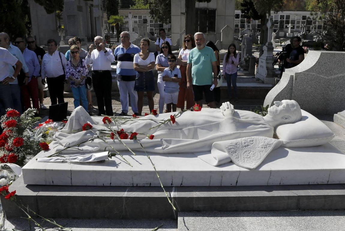 Los homenajes por el 72 aniversario de la muerte de Manolete, en imágenes