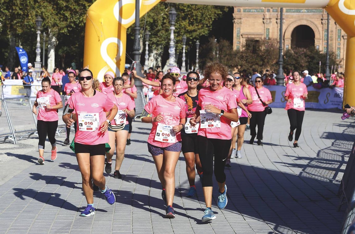 Si has participado en la Carrera de la Mujer de Sevilla, búscate (I)