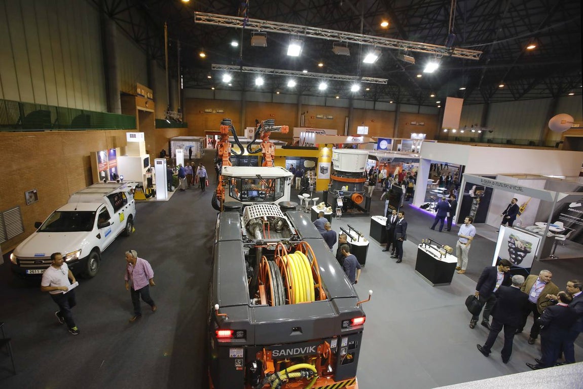 Crónica gráfica del III Salón Internacional de la Minería, que tiene lugar en Sevilla