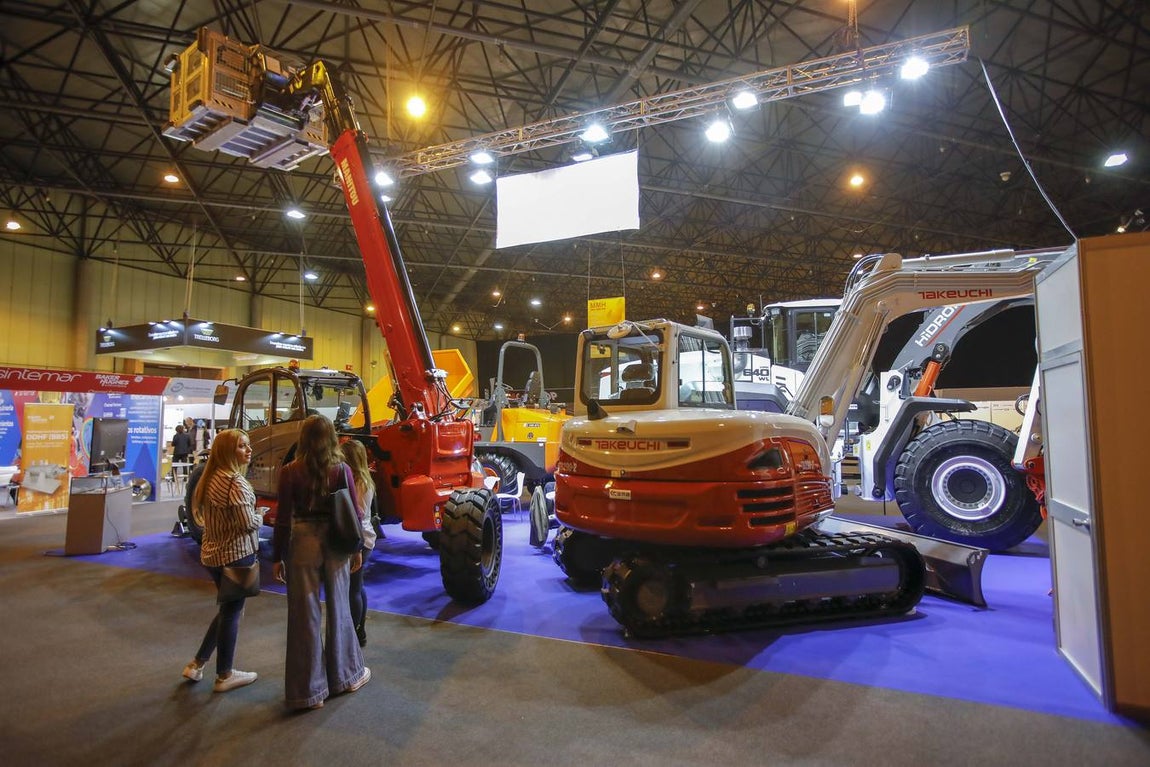 Crónica gráfica del III Salón Internacional de la Minería, que tiene lugar en Sevilla