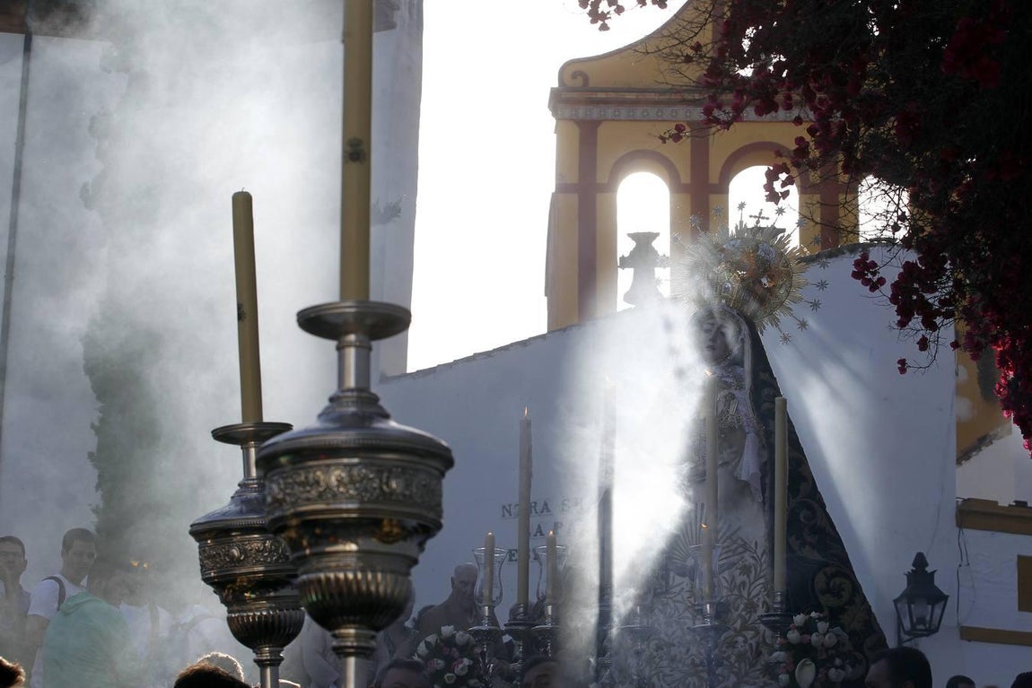 De camino a la Catedral en andas en mayo de 2015