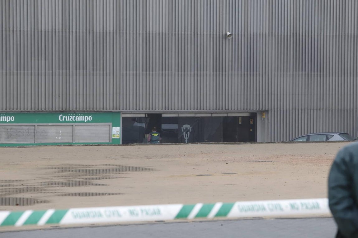 El registro de la Guardia Civil en el Córdoba CF y la casa de Jesús León, en imágenes