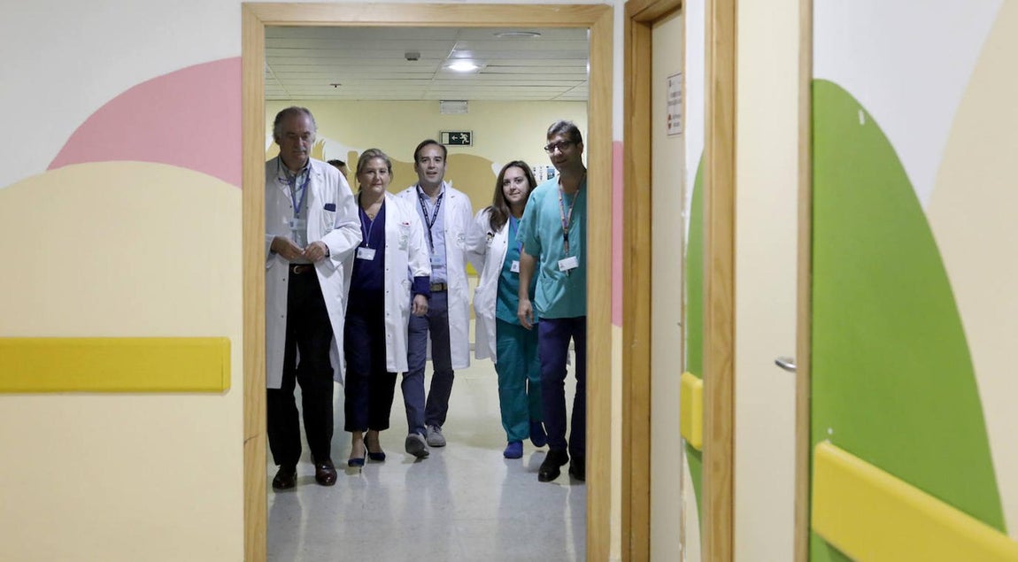 La labor de los expertos del Reina Sofía en cálculo renal en niños, en imágenes