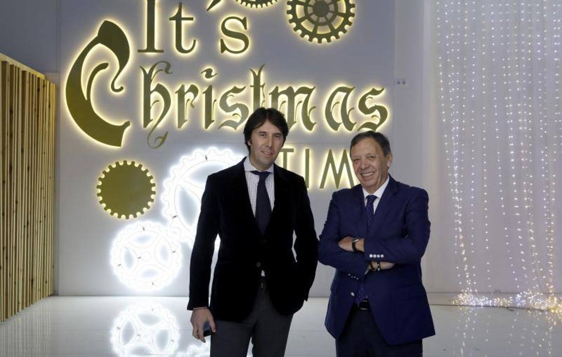 En imágenes, cómo se fabrica la luz navideña en Ximénez Group