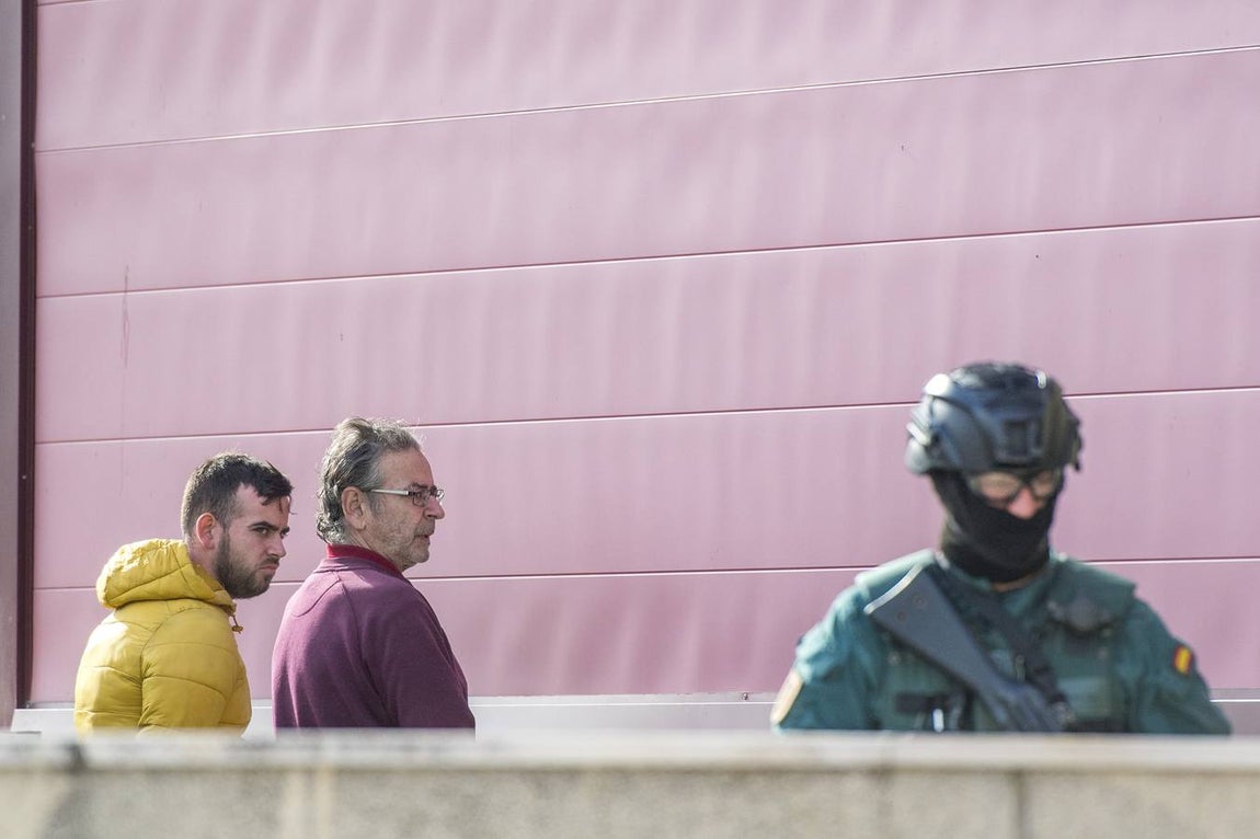 En imágenes, la operación antidroga de la Guardia Civil en Sevilla