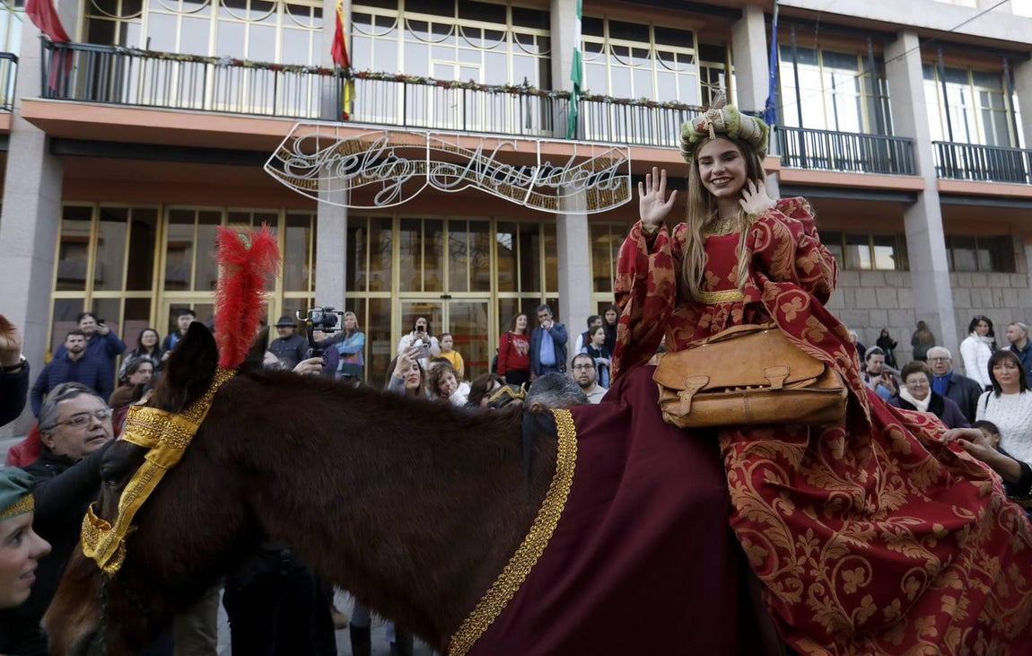 El desfile de la Cartera Real por la calles de Córdoba, en imágenes