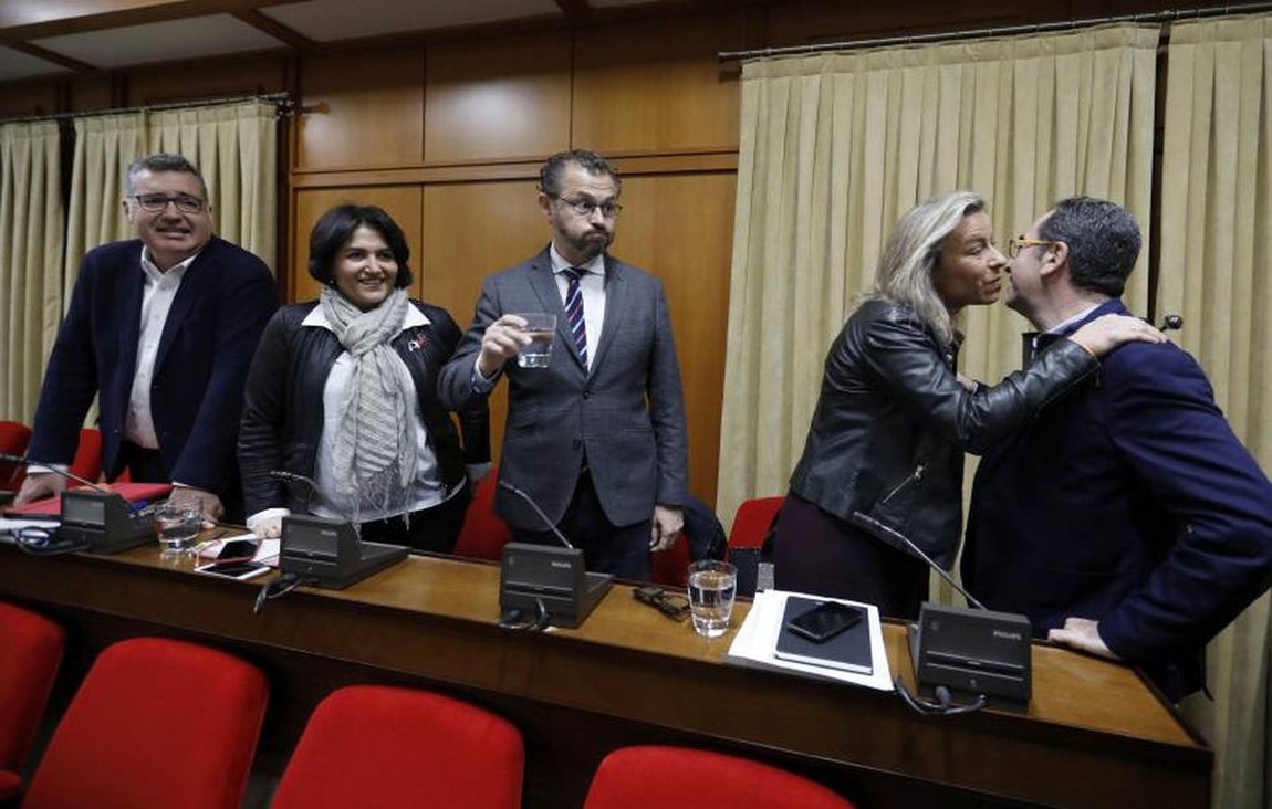 El último Pleno del año en el Ayuntamiento de Córdoba, en imágenes