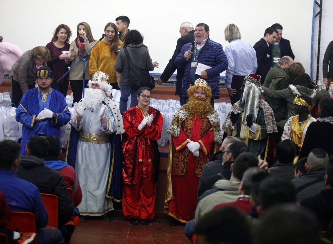 En imágenes, visita de los Reyes Magos al centro penitenciario Sevilla I