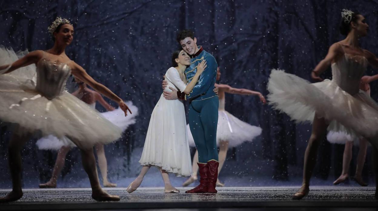 «El Cascanueces» de la Compañía Nacional de Danza, en imágenes