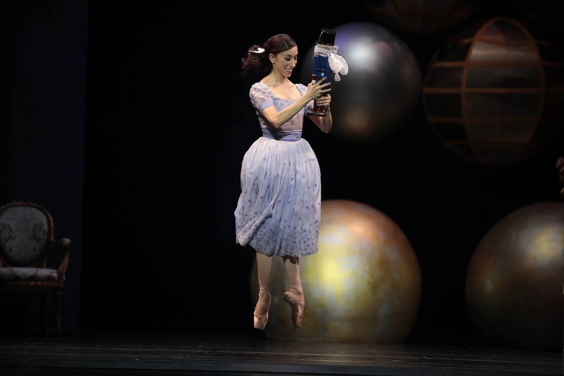 «El Cascanueces» de la Compañía Nacional de Danza, en imágenes