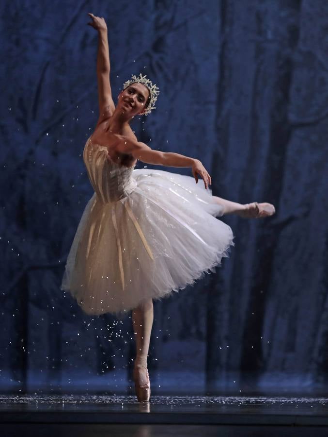 «El Cascanueces» de la Compañía Nacional de Danza, en imágenes