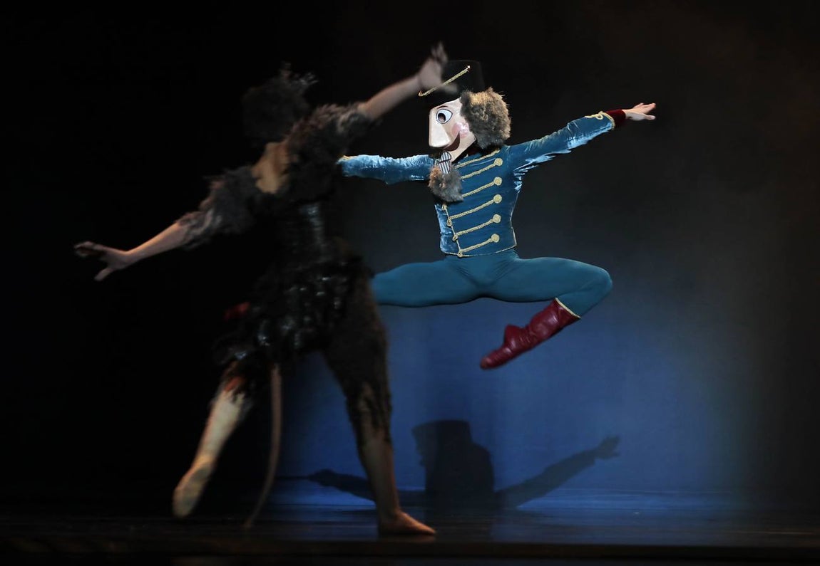 «El Cascanueces» de la Compañía Nacional de Danza, en imágenes