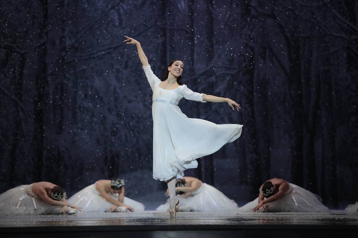 «El Cascanueces» de la Compañía Nacional de Danza, en imágenes