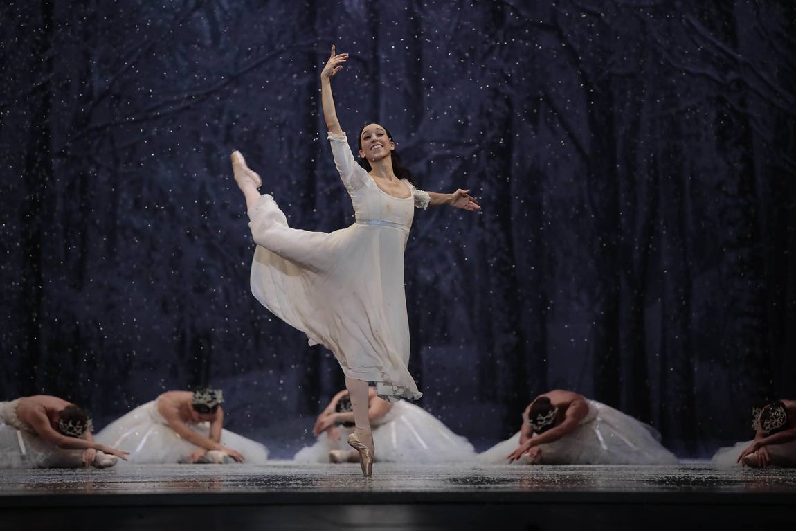 «El Cascanueces» de la Compañía Nacional de Danza, en imágenes