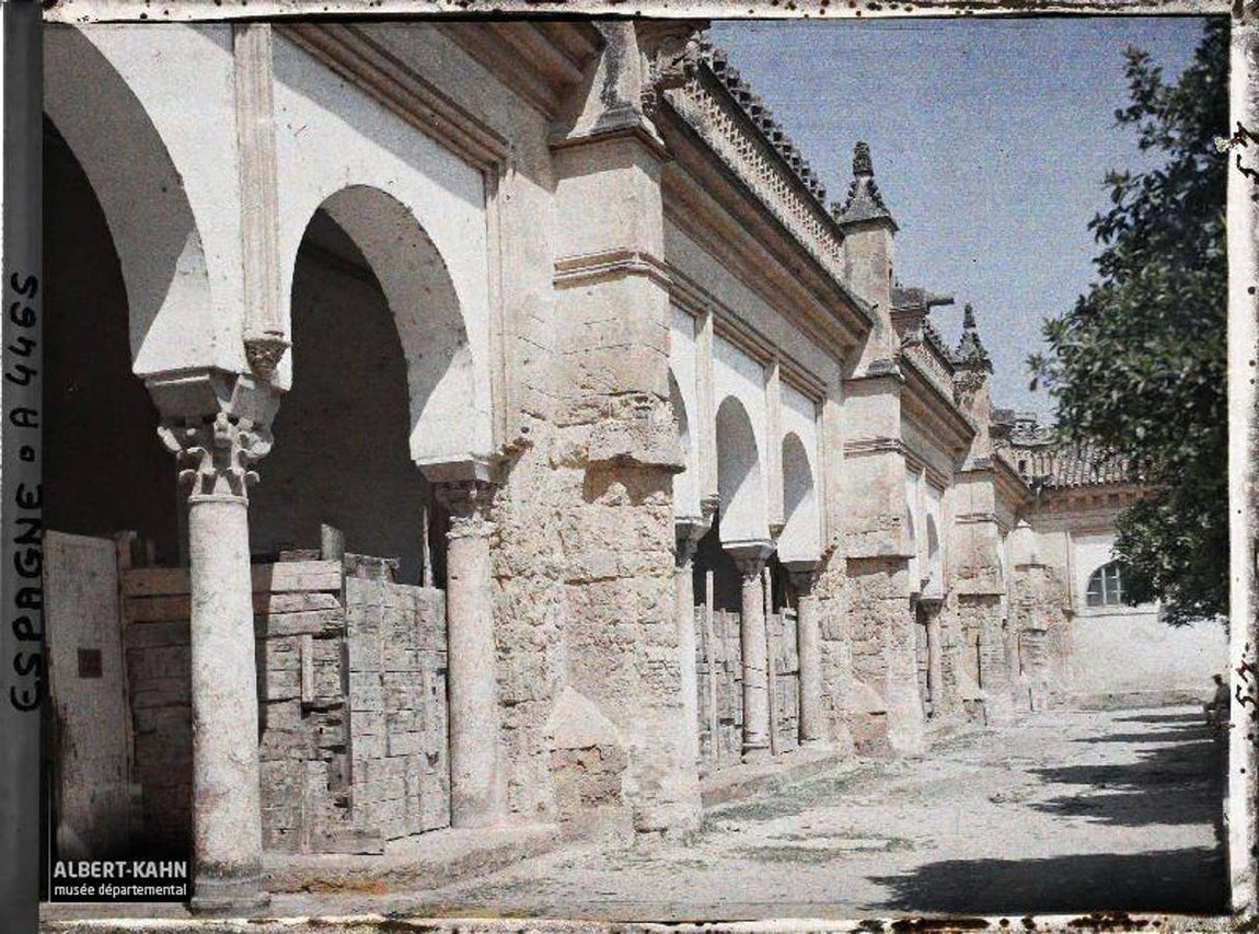 Galería: Imágenes a color de la Mezquita-Catedral de Córdoba y su entorno en 1914