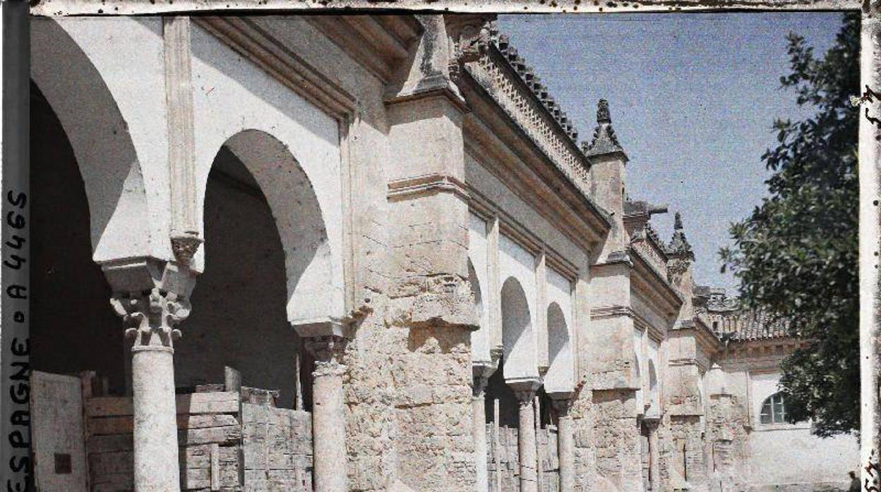 Galería: Imágenes a color de la Mezquita-Catedral de Córdoba y su entorno en 1914