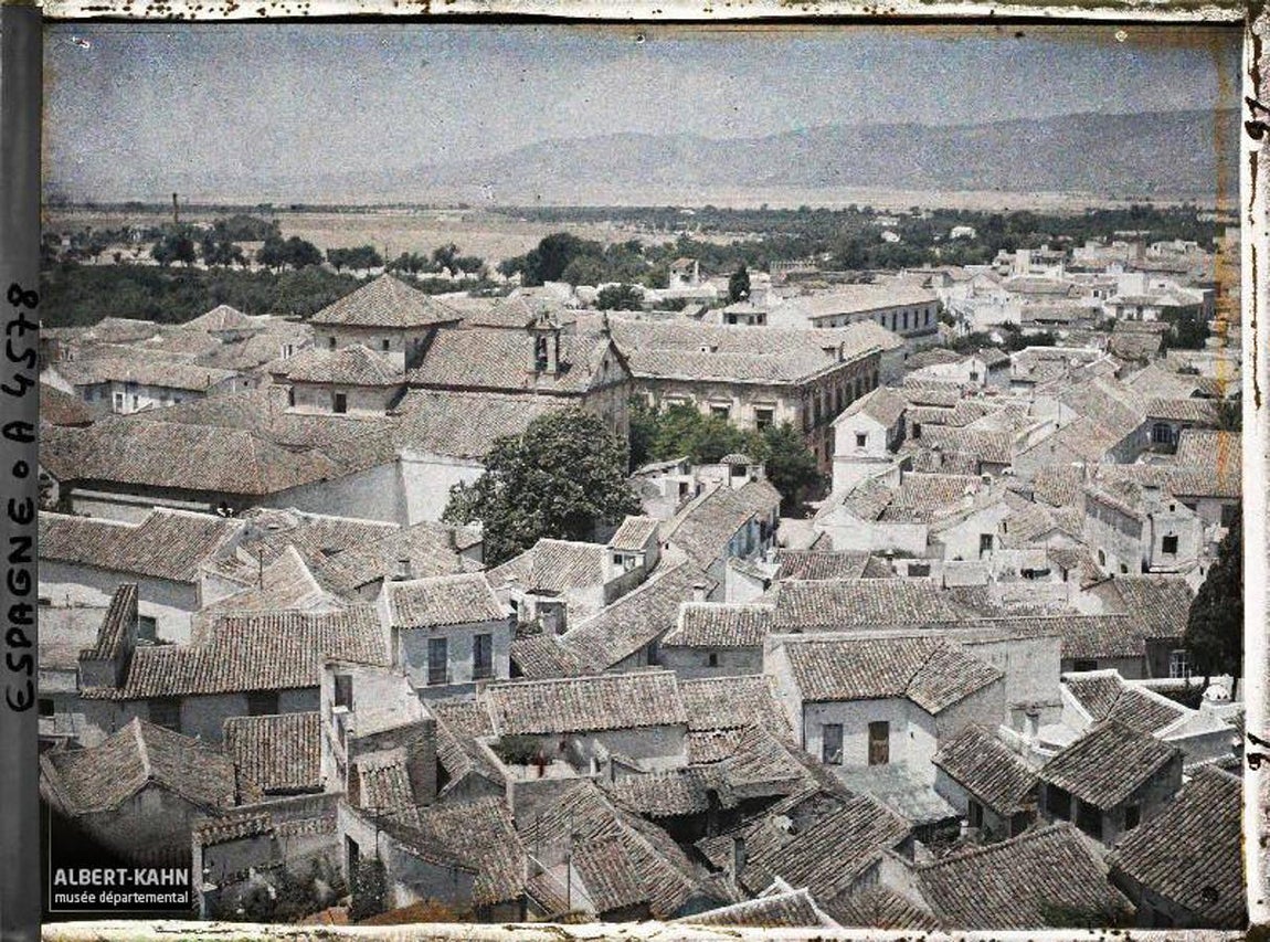 Galería: Imágenes a color de la Mezquita-Catedral de Córdoba y su entorno en 1914