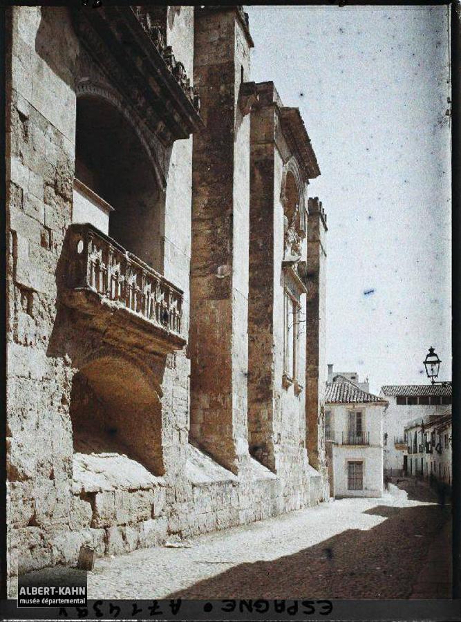 Galería: Imágenes a color de la Mezquita-Catedral de Córdoba y su entorno en 1914