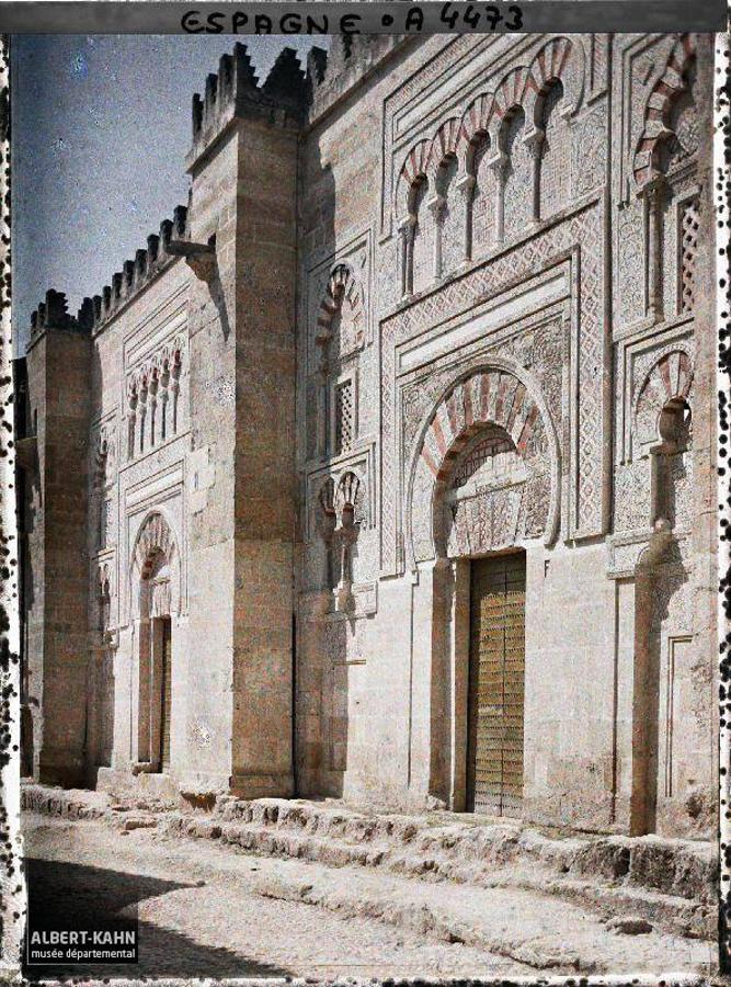 Galería: Imágenes a color de la Mezquita-Catedral de Córdoba y su entorno en 1914