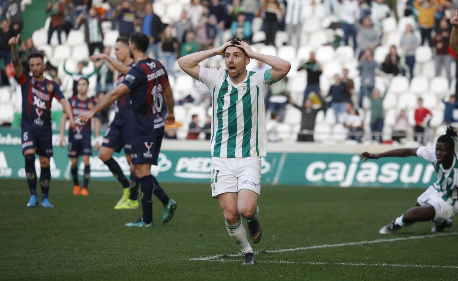 Las mejores jugadas del Córdoba CF-Yeclano, en imágenes