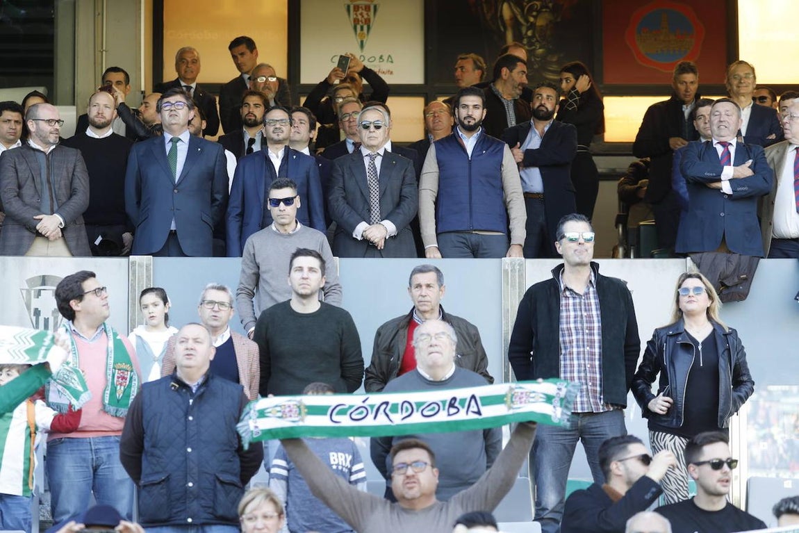 El ambiente en la grada del Córdoba-Yeclano, en imágenes