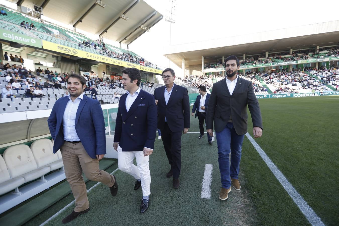 El ambiente en la grada del Córdoba CF-Cartagena, en imágenes
