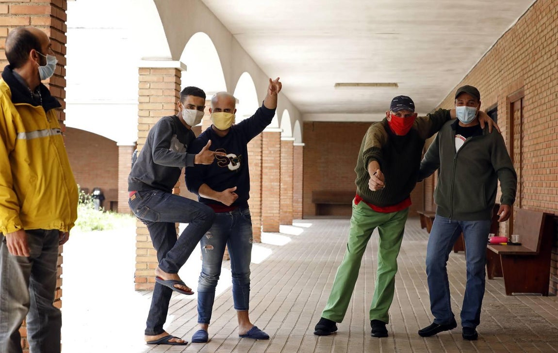 La vida confinada por coronavirus en el Colegio Séneca de Córdoba para los sin techo