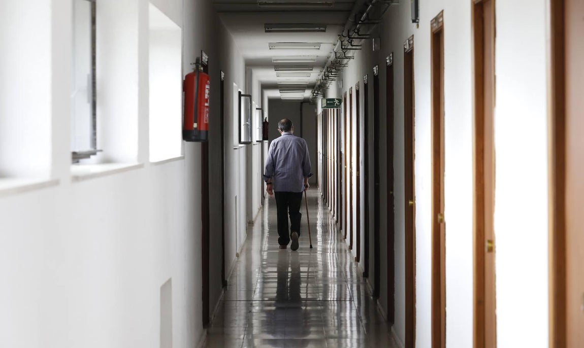 La vida confinada por coronavirus en el Colegio Séneca de Córdoba para los sin techo