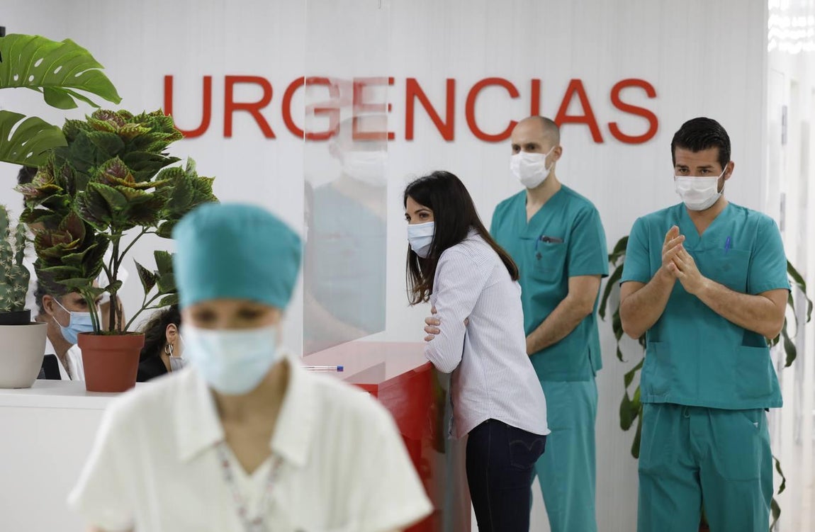 La lucha del Hospital de la Cruz Roja de Córdoba contra el coronavirus, en imágenes