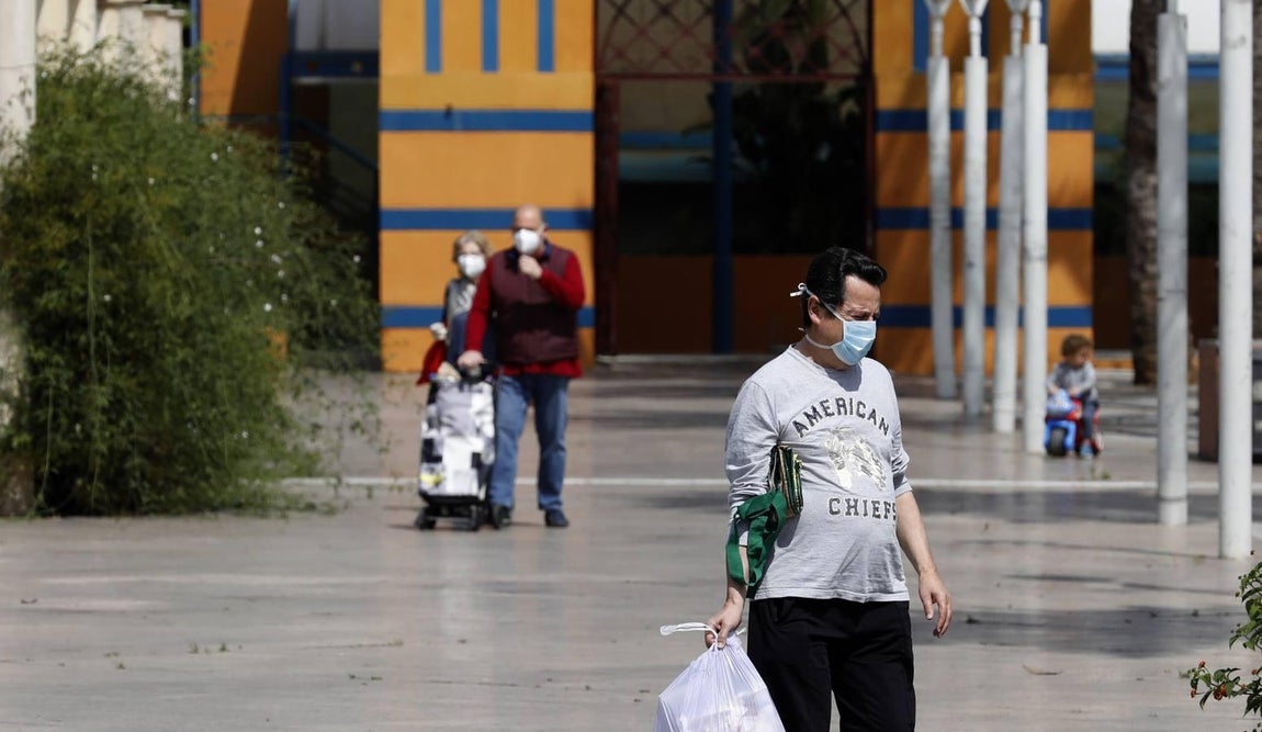 El barrio de Poniente de Córdoba durante el confinamiento, en imágenes