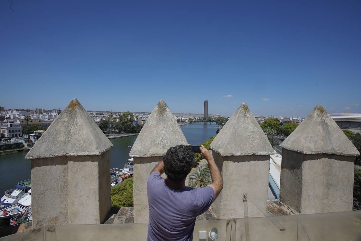 Desescalada en Sevilla: reabre la Torre del Oro