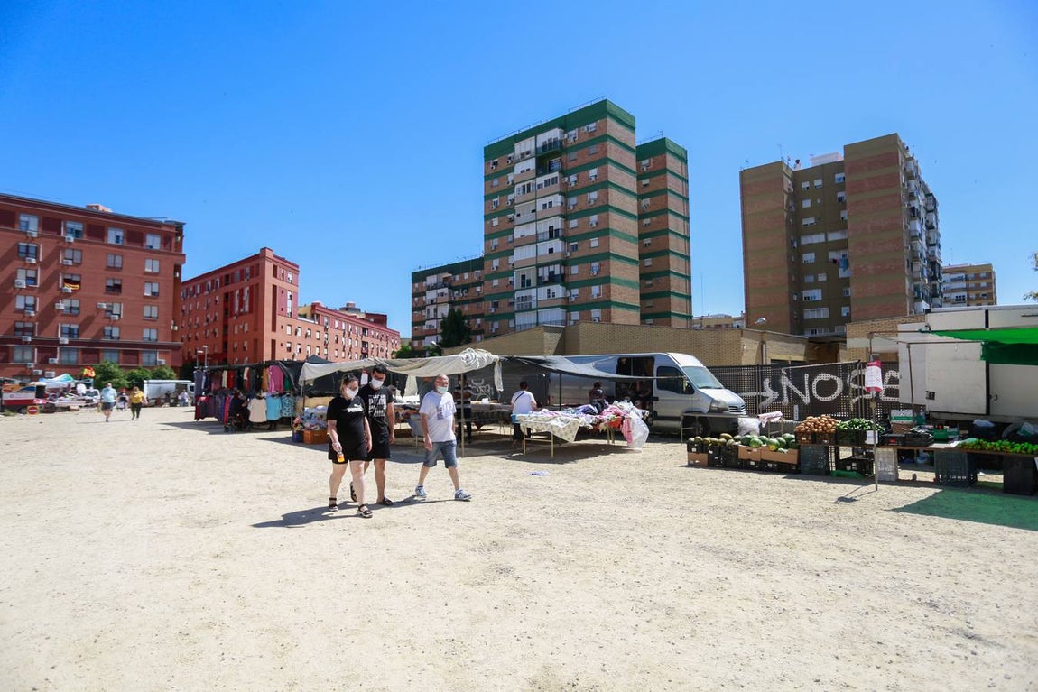 Reabre el mercadillo de Cerro Amate